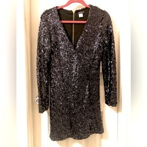 Black sequin cocktail dress VENUS Size M New 3/4 sleeves surplus neckline.